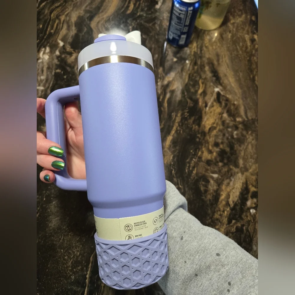 Hydrangea Stanley 30oz - Picture 3 of 6